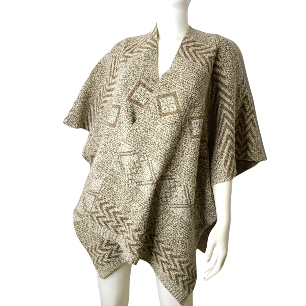 Aztec Pattern Poncho One Size - image 5